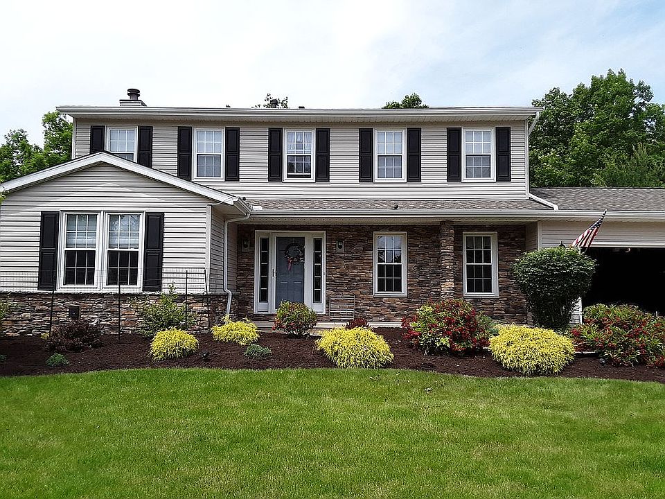 1st image of 9040 Wildwood Dr