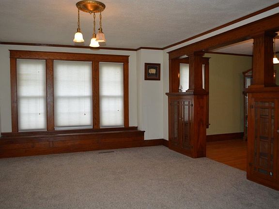 3rd image of 1018 Delaware Ave