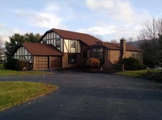 33 Pamela Dr, Drums, PA 18222