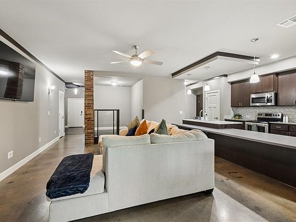 3rd image of 17605 Black Hawk Dr