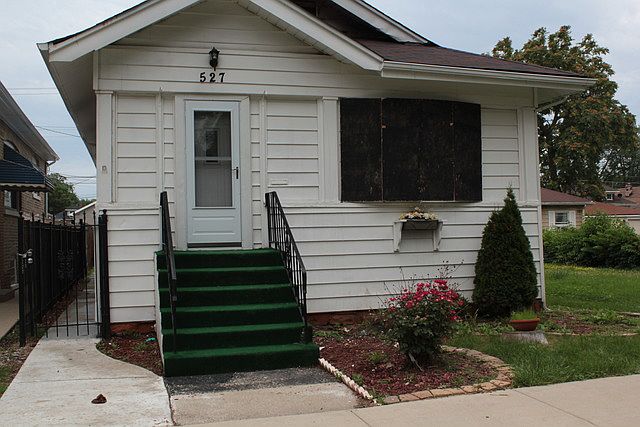 1st image of 527 22nd Ave