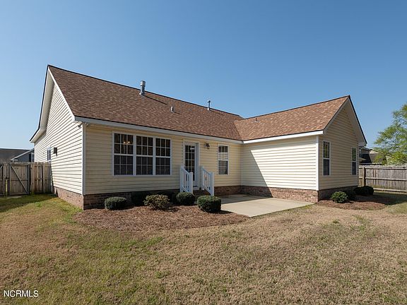 2nd image of 1908 Stone Wood Dr