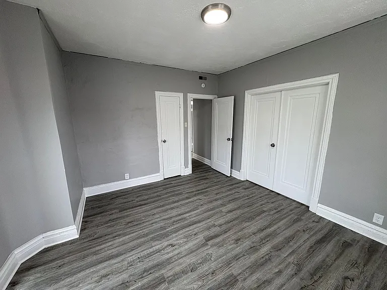 5345 Cabanne Ave — Photo 8