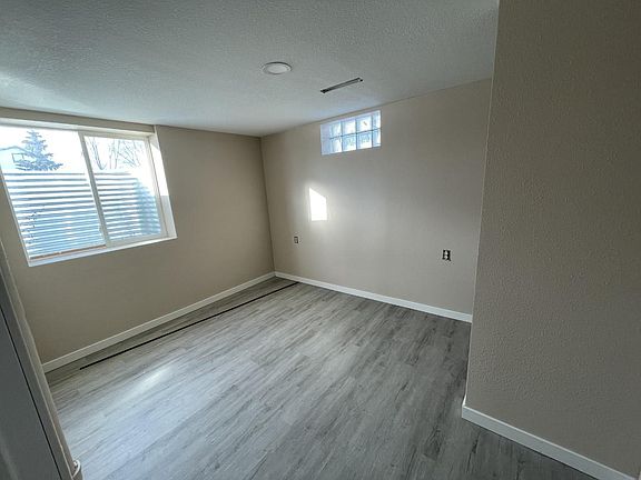 5th image of 228 1st St N
