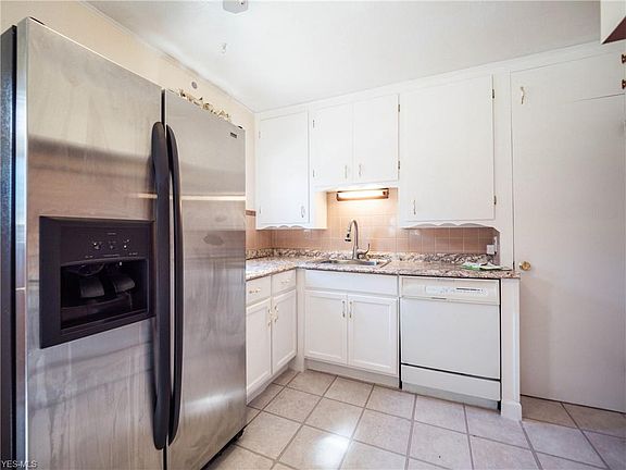 2nd image of 4081 W 140th St