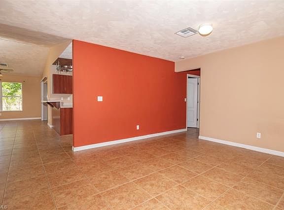 5th image of 1106 NE 2nd Pl
