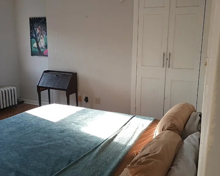 Second floor bedroom (front)