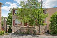 N Skylar Ln-0805-001.jpg