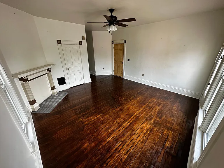 717 E Center St #B — Photo 1