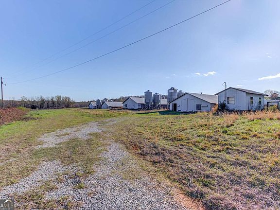 5th image of 334 Brock Rd