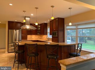 2 Remington Cir, West Windsor, NJ 08550