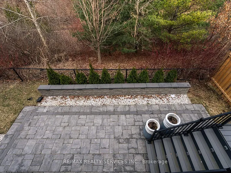 9 Interlacken Dr — Photo 45
