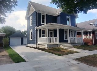1134 E Main St, Coshocton, OH 43812