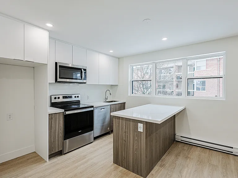 100 Liberty St N #10B — Photo 11