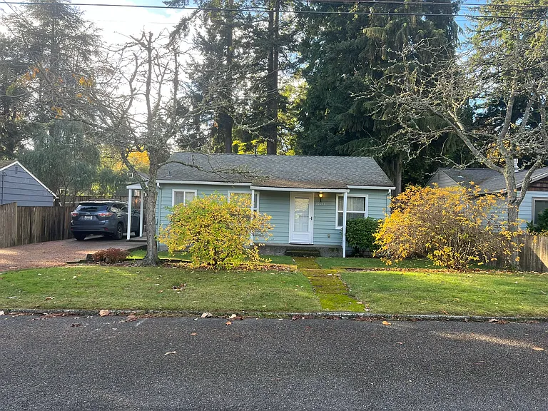 16053 28th Ave NE — Photo 2