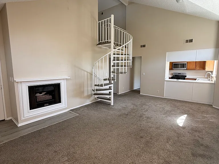 20323 Rue Crevier #534 — Photo 2