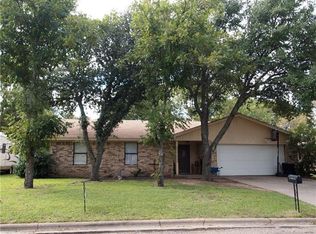 1360 Inglewood Dr, Stephenville, TX 76401