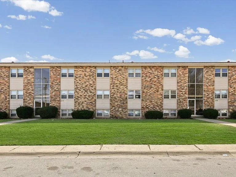 309-311 Robinhood Ln — Photo 16