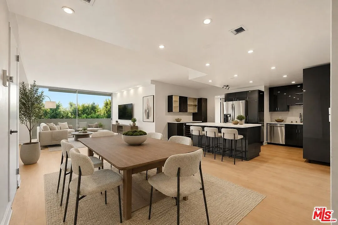2 bed, 3.0 bath, 1418 sqft, $5,795 — Photo 1