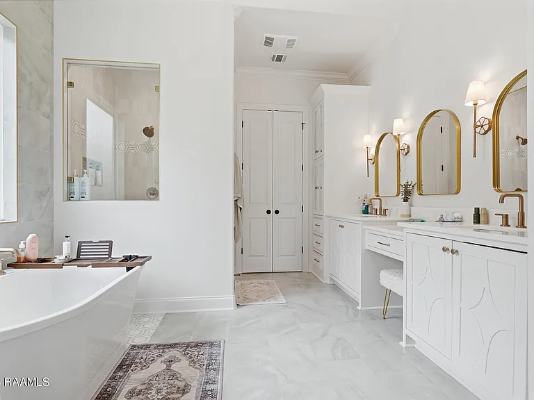 210 Amsterdam Ave — Photo 21