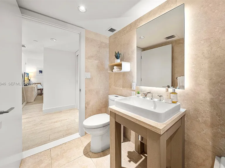 102 24th St #1207 — Photo 36