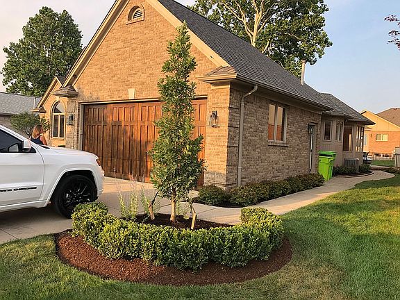 3rd image of 49812 Shenandoah Dr