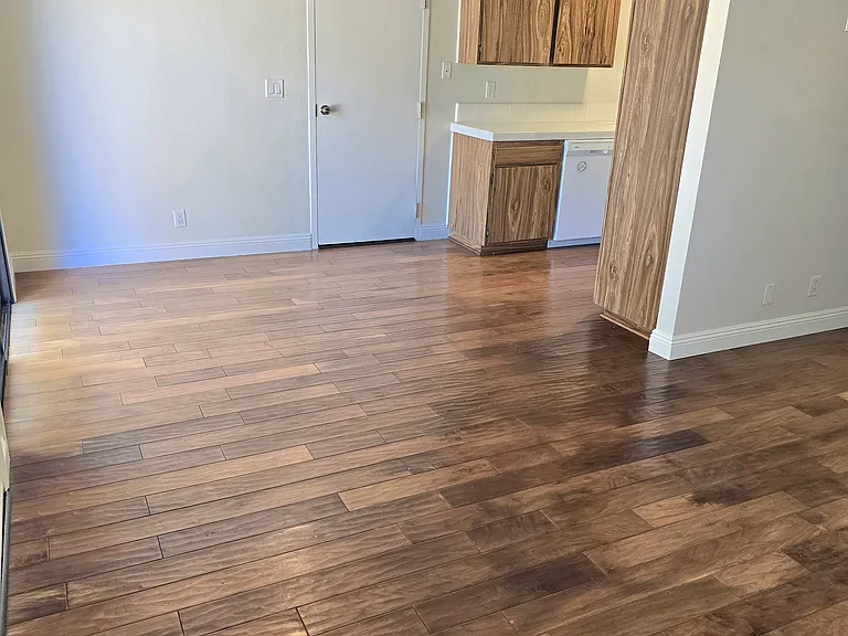 624 Thoreau Ln — Photo 8