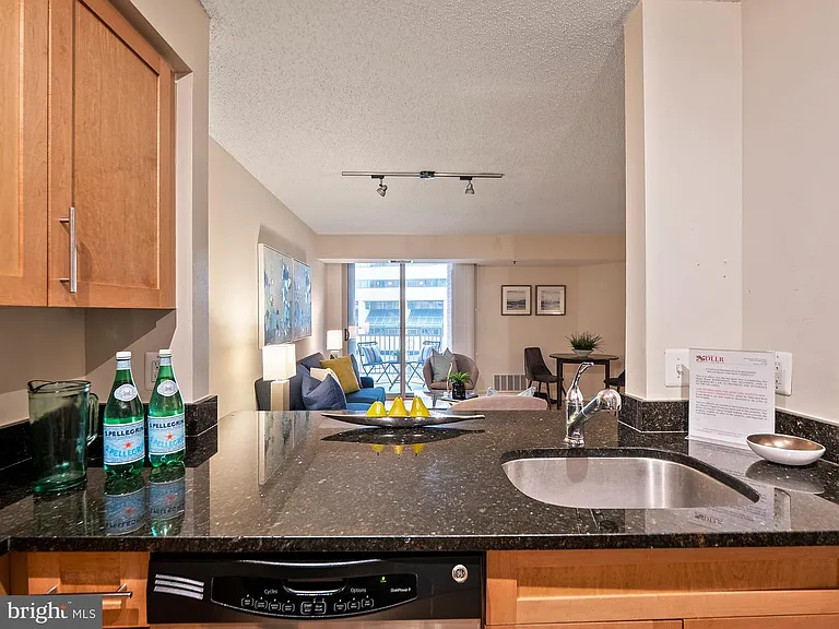 7500 Woodmont Ave #510 — Photo 11