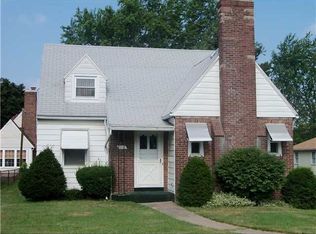 285 Cooper Rd, Rochester, NY 14617