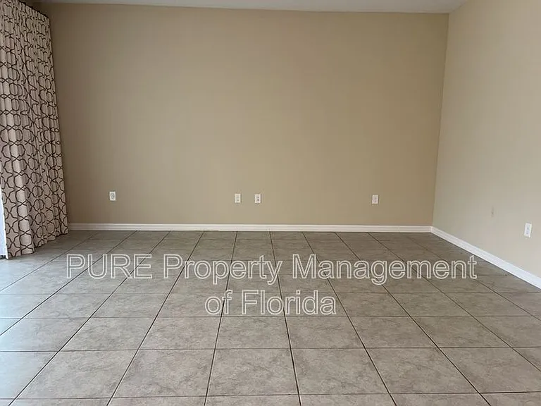 10376 SW 99th St — Photo 14