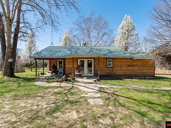 2nd image of 211 Featherhill Ter