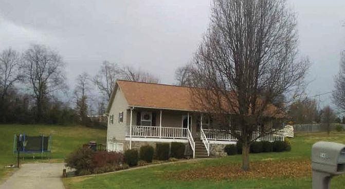 1st image of 140 Wayland Dr