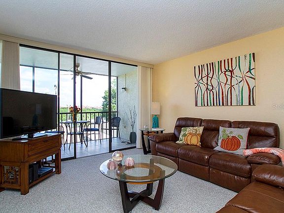 5th image of 1000 Cove Cay Dr Unit 3D