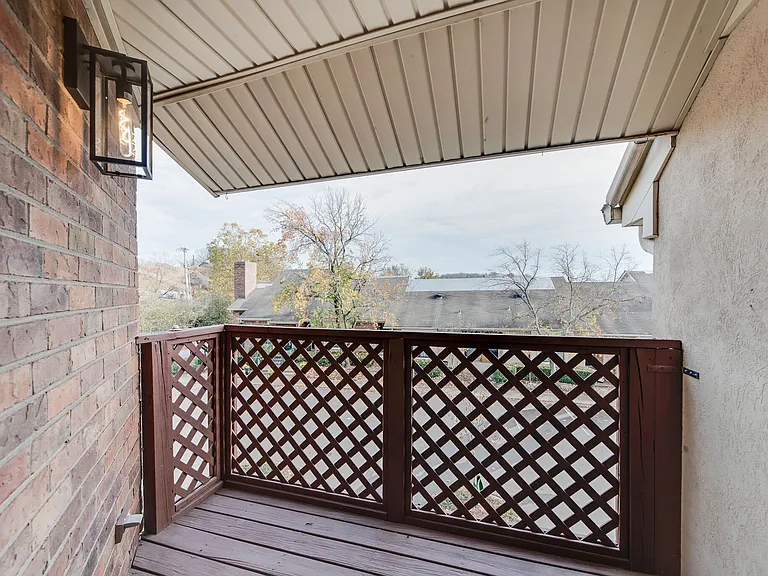 102 Villa View Ct — Photo 16