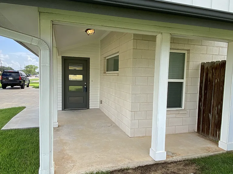 Covered front entry