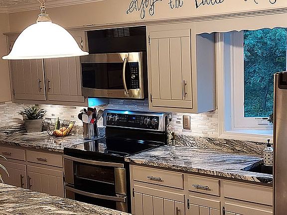 granite kitchen