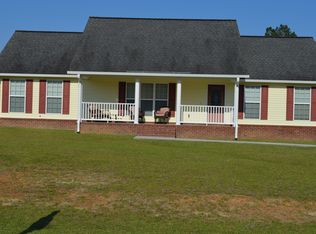 725 S Kennedy St, Metter, GA 30439