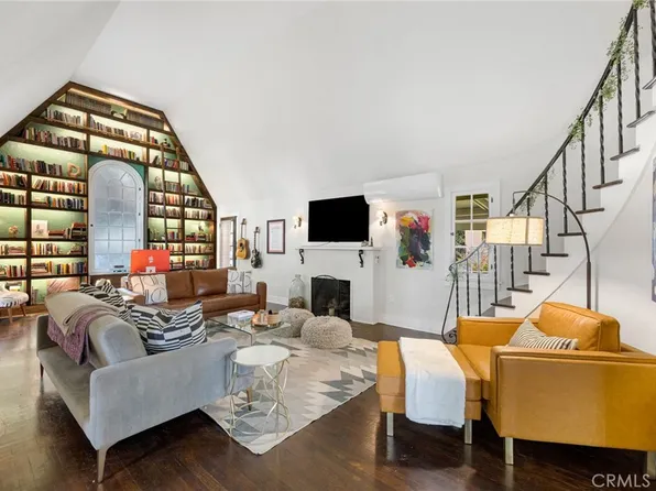 130 E Cypress Ave, Redlands, CA 92373