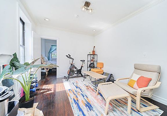 5th image of 66 W 109th St APT 54