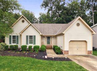 9 River Chase Ct, Greensboro, NC 27407