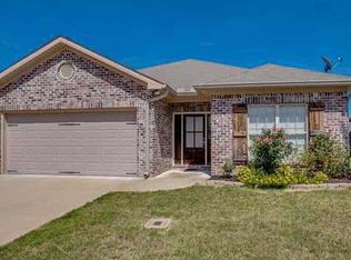 5111 Blackstone Ln, Northport, AL 35473