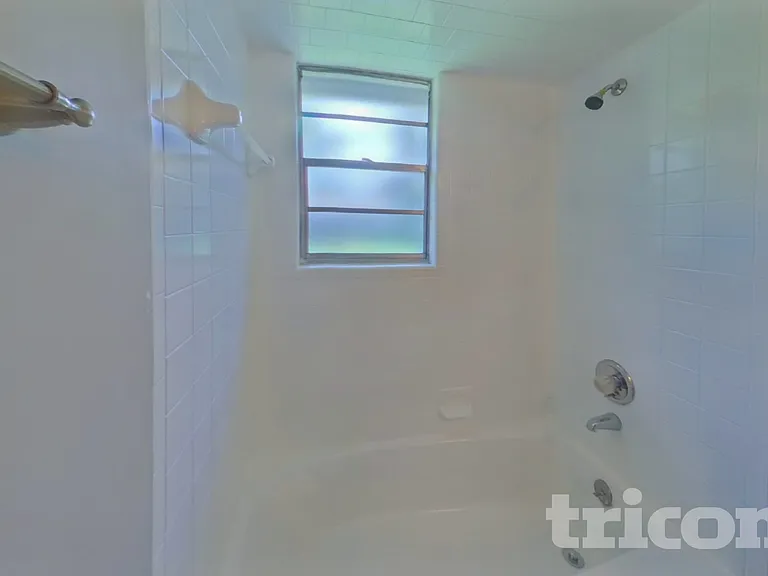 2159 Acorn Mnr — Photo 12