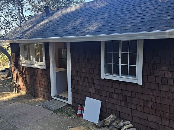 2nd image of 21 Bachelors Rd