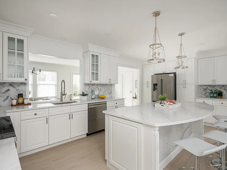 73 Stratford Rd — Photo 7