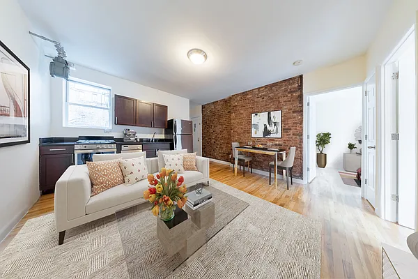 Rented by Platinum Properties | media 1