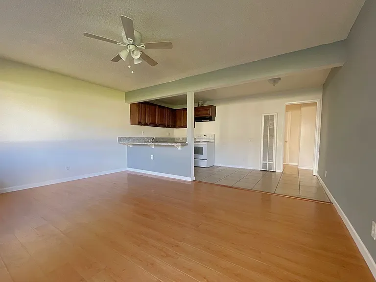 Pueblo Bonito Apartments — Photo 14