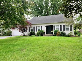 56 Hunters Ln, Rochester, NY 14618