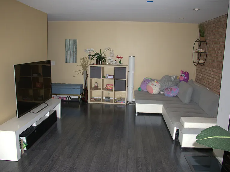 6000 Oakwood Dr #4D — Photo 2