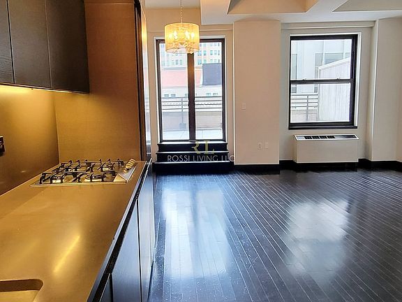 5th image of 20 Pine St APT 1910