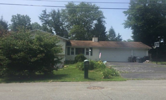 1st image of 28 Woodland Ave
